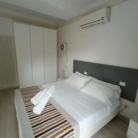 House Apartment *