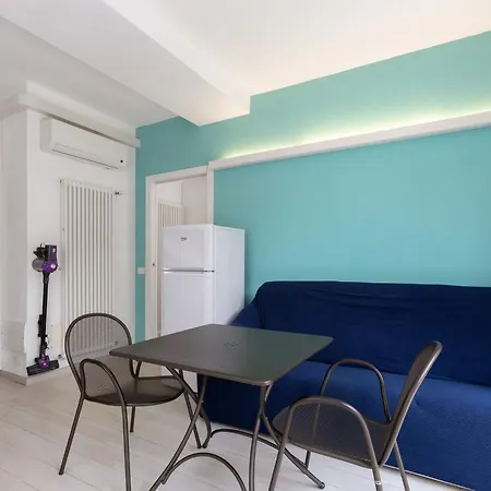 Apartment House *